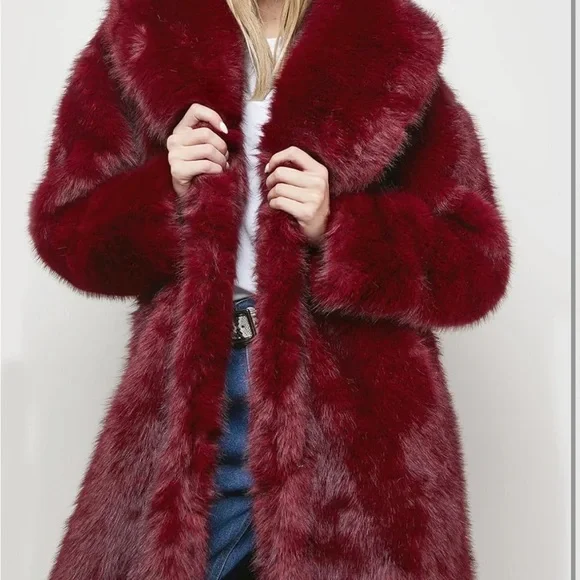 Luxurious Red midi trench long Faux Fur Coat - Picture 3 of 6